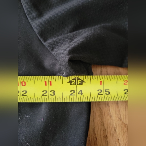 Adidas Size XL 1/4 Zip Red and Black Sweater - Picture 7 of 9